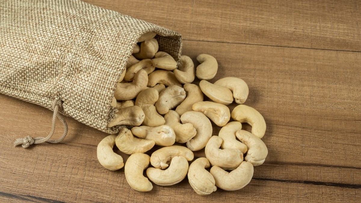 HẠT ĐIỀU RANG MUỐI 250G